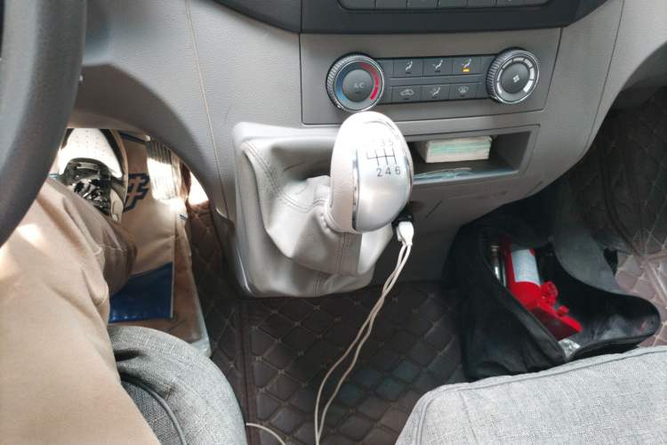 Used JAC Sunray 2021 2.2T Jieyunwang Commercial & Travel M1 Class Non-Commercial Comfort Edition