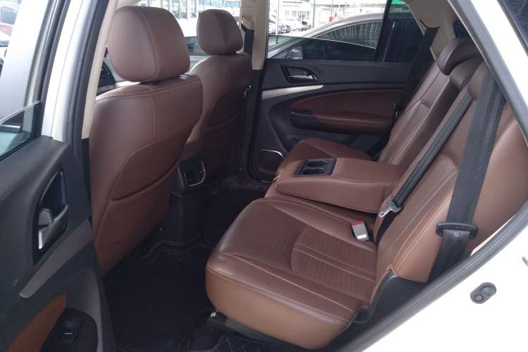 Used BYD S7 2016 1.5T Manual Luxury Edition