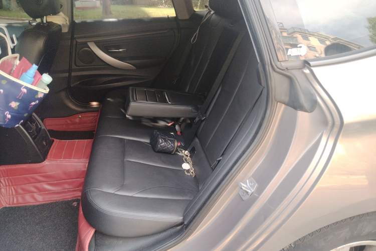 Used BMW 3 Series GT 2013 320i Leading Model
