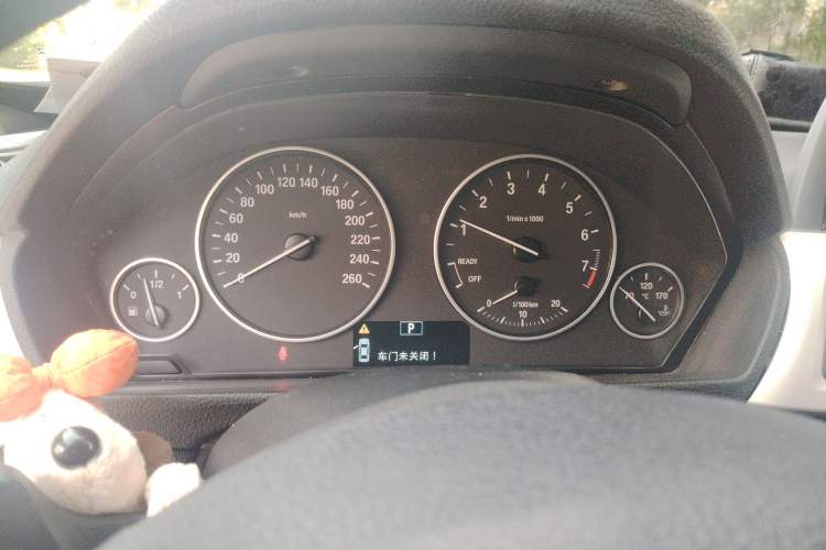 Used BMW 3 Series GT 2013 320i Leading Model
