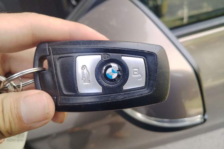 Used BMW 3 Series GT 2013 320i Leading Model
