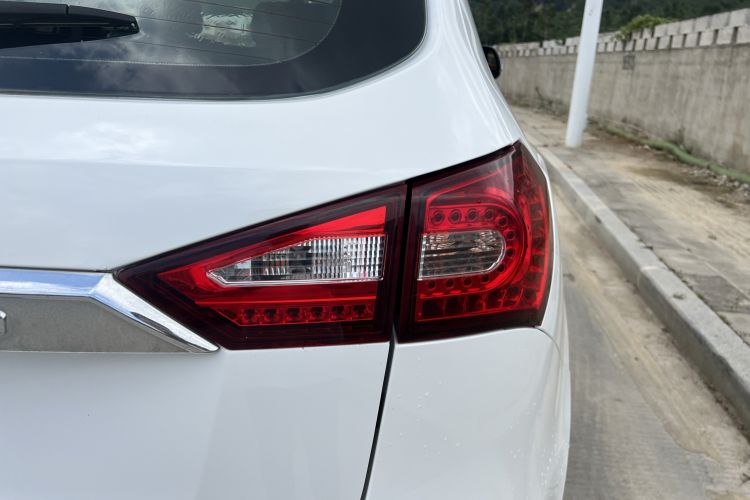 Used Zotye T600 2014 1.5T Manual Luxury Model
