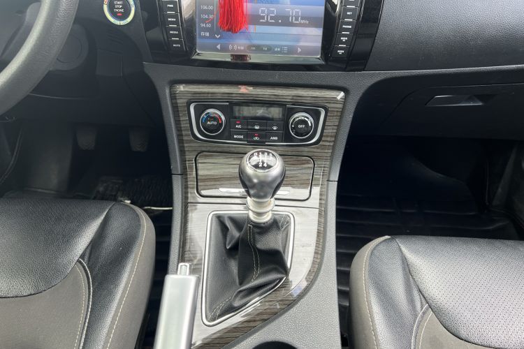 Used Zotye T600 2014 1.5T Manual Luxury Model
