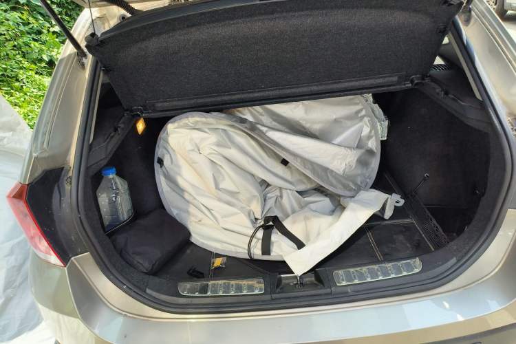 Used BMW X1 2014 sDrive18i manual model
