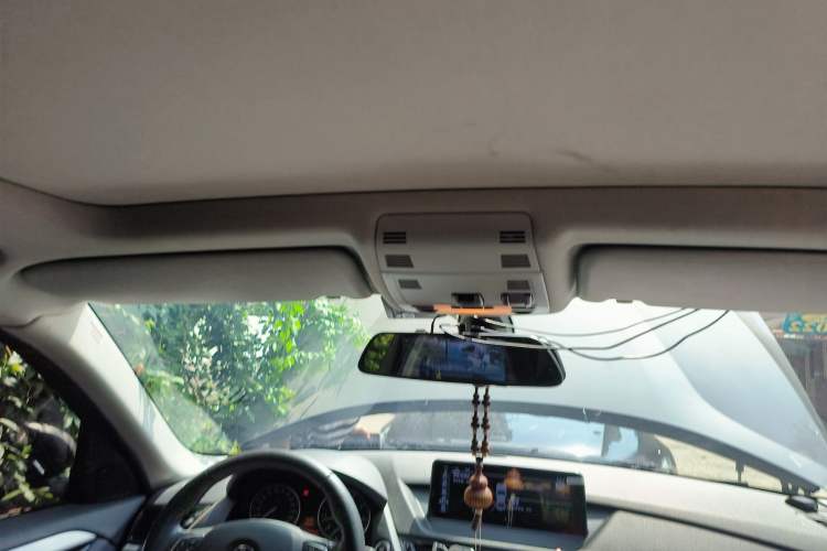 Used BMW X1 2014 sDrive18i manual model
