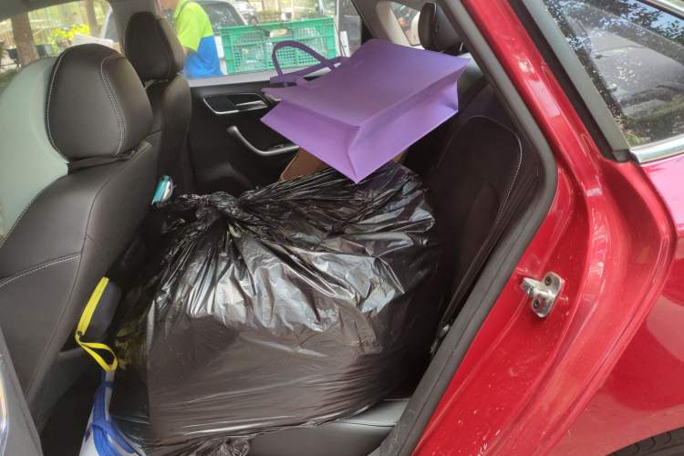 Used Roewe i6 New Energy 2017 45T Hybrid Connective Smart Luxury Edition Left Rear Seat