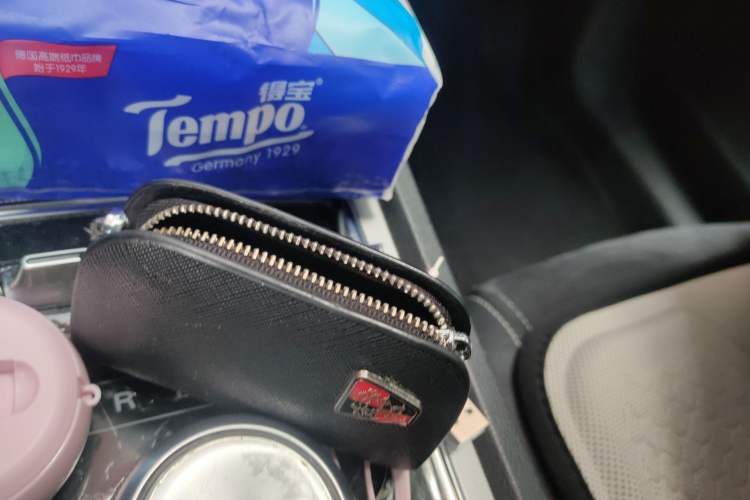 Used Roewe i6 New Energy 2017 45T Hybrid Connective Smart Luxury Edition Vehicle Key