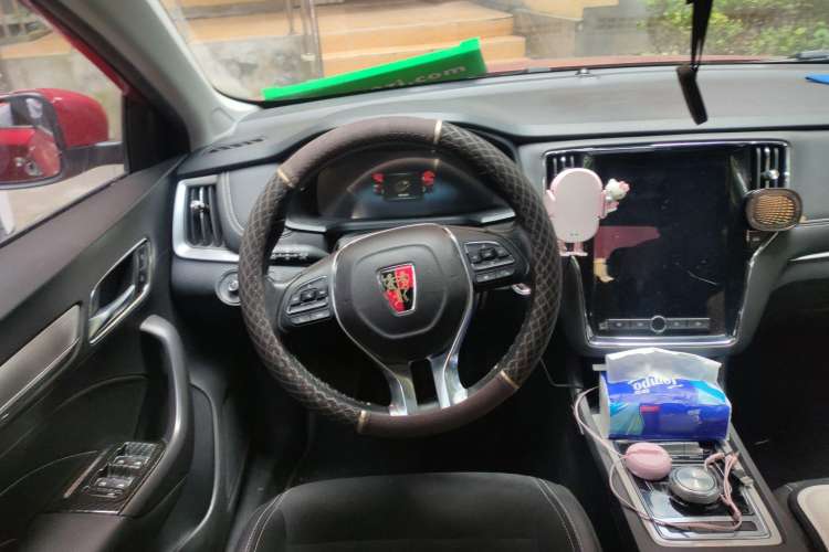 Used Roewe i6 New Energy 2017 45T Hybrid Connective Smart Luxury Edition Steering Wheel