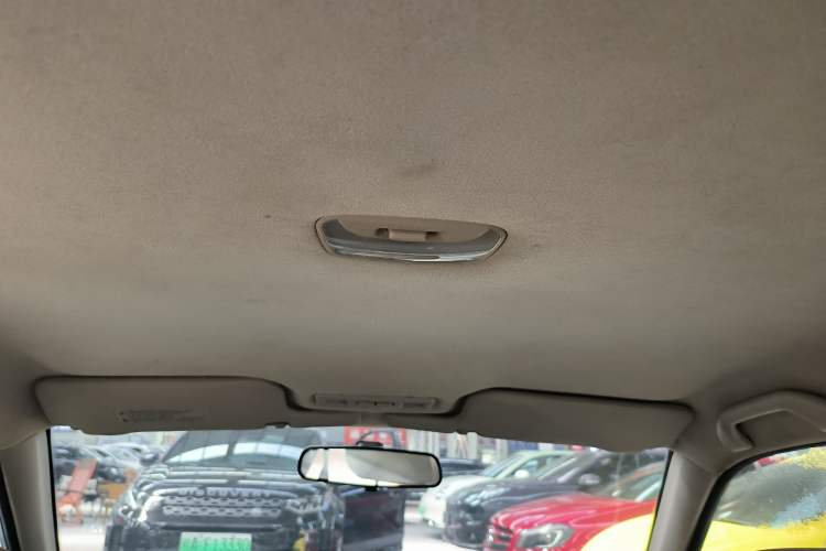 Used Soueast V3 Lingyue 2012 Revised Version 1.5L Manual Luxury Edition