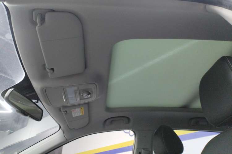 Used Roewe RX5 New Energy 2017 eRX5 50T Hybrid Connected Prestige Flagship Edition