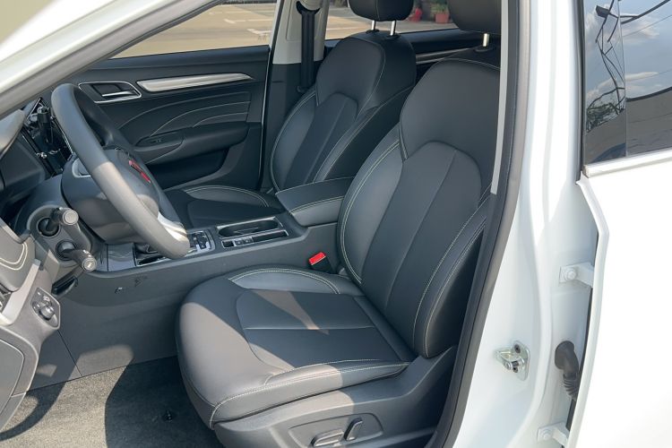 Used Roewe i6 2020 PLUS 1.6L CVT 4G Connected Glory Flagship Edition