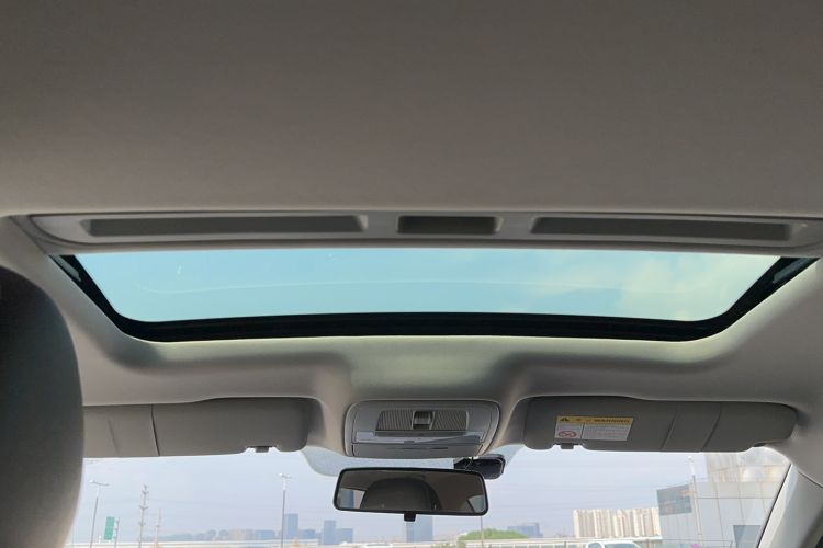 Used Roewe i6 2020 PLUS 1.6L CVT 4G Connected Glory Flagship Edition