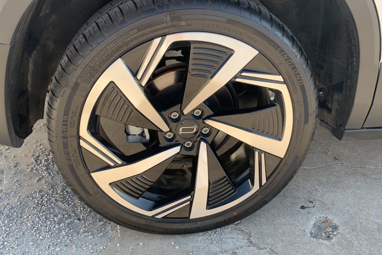 Used Bestune T77 2023 1.5T Automatic Premium Edition
