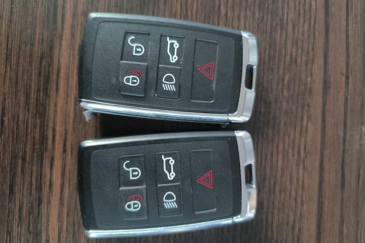 Used Land Rover Discovery Sport New Energy 2021 P300e Performance Tech Edition Vehicle Key