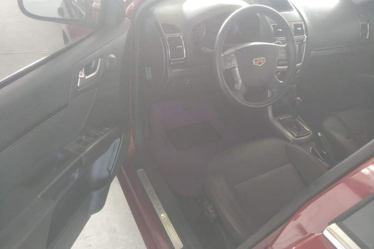 Used Geely Auto Classic Emgrand 2013 Hatchback 1.8L CVT Elite Model
