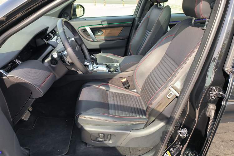 Used Land Rover Discovery Sport New Energy 2021 P300e Performance Tech Edition Left Front Seat