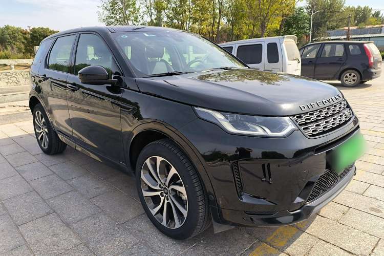 Used Land Rover Discovery Sport New Energy 2021 P300e Performance Tech Edition Front Right 45 Deg