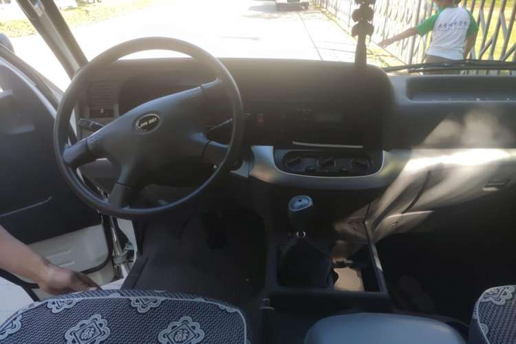 Used Jinbei Hiace 2018 2.0L Fifth-Generation Kuaiyunwang Deluxe Standard Top 10-Seater 4G21C
