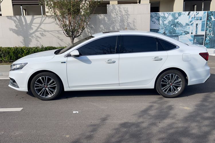 Used Roewe i6 2020 PLUS 1.6L CVT 4G Connected Glory Flagship Edition