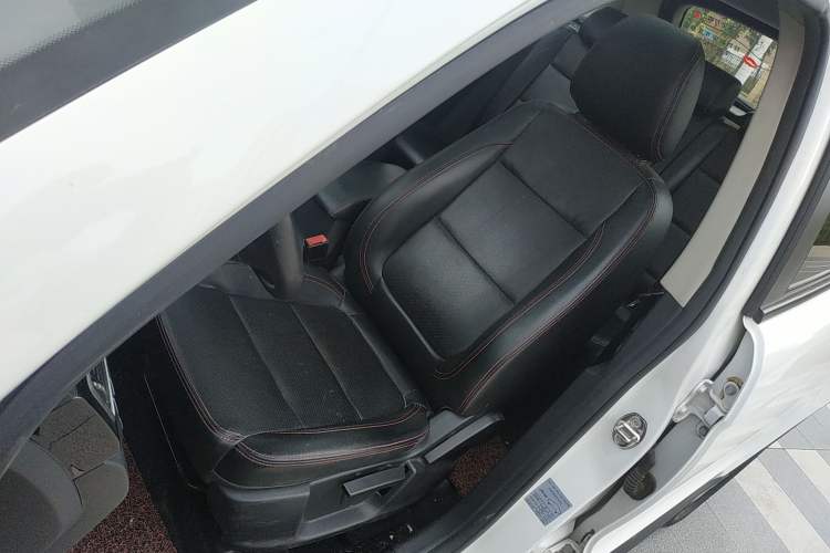 Used Zotye Domy X5 2017 Value Edition 1.6L Manual Fashion Model