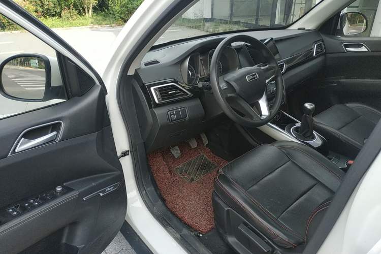 Used Zotye Domy X5 2017 Value Edition 1.6L Manual Fashion Model