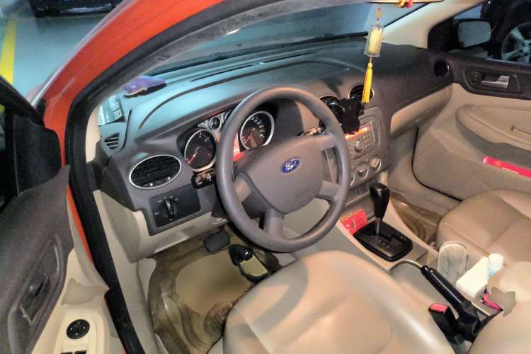 Used Ford Focus 2011 Hatchback 1.8L Automatic Fashion Edition