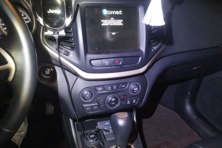 Used Jeep Cherokee 2017 2.4L Professional Smart Edition
