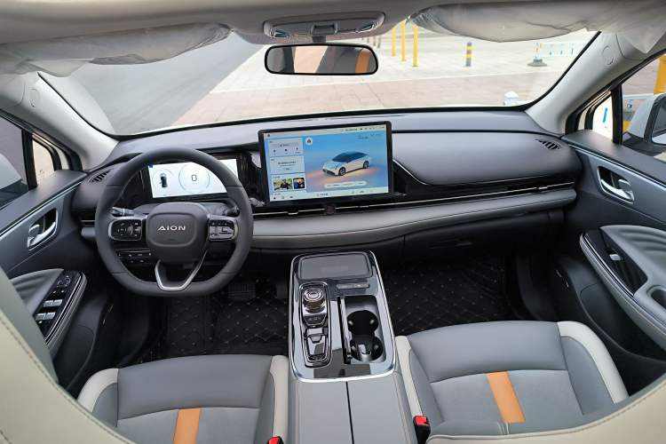 Used AION S Plus 2023 70 Intelligent Edition Lithium Iron Phosphate
