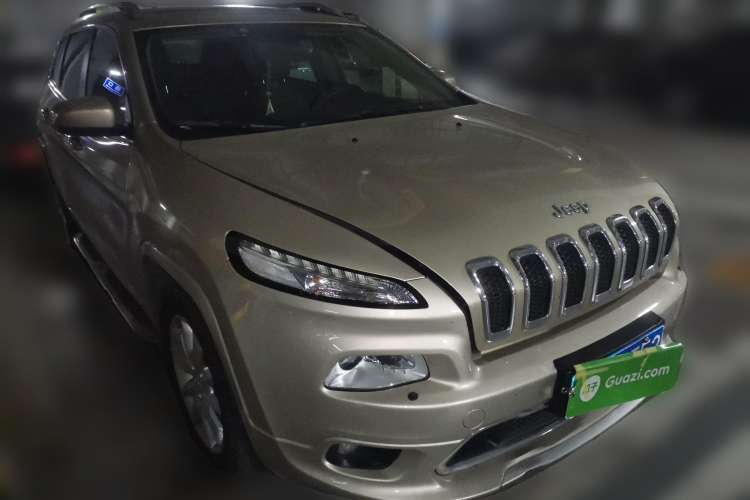 Used Jeep Cherokee 2017 2.4L Professional Smart Edition
