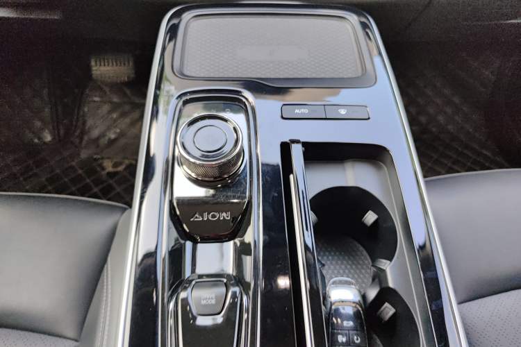 Used AION S Plus 2021 70 Tech Edition
