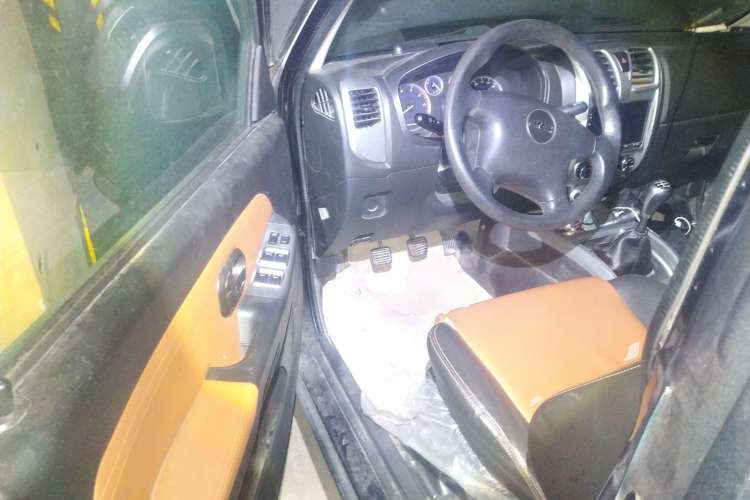 Used JMC Baodian 2016 2.8T New Value-Added Diesel Two-Wheel Drive Extended Cargo Basic Version JX493ZLQ4F