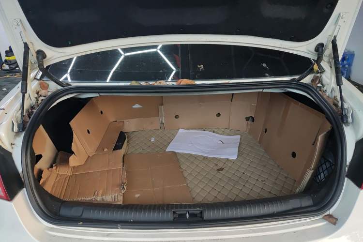 Used Roewe e550 2016 Flagship Edition
