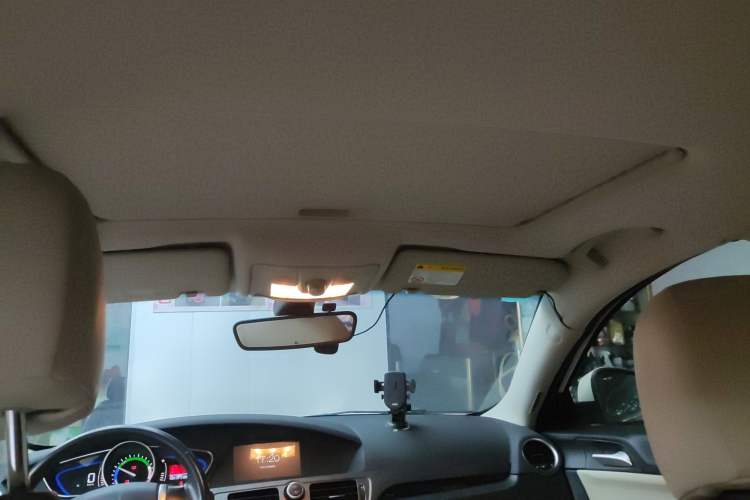 Used Roewe e550 2016 Flagship Edition
