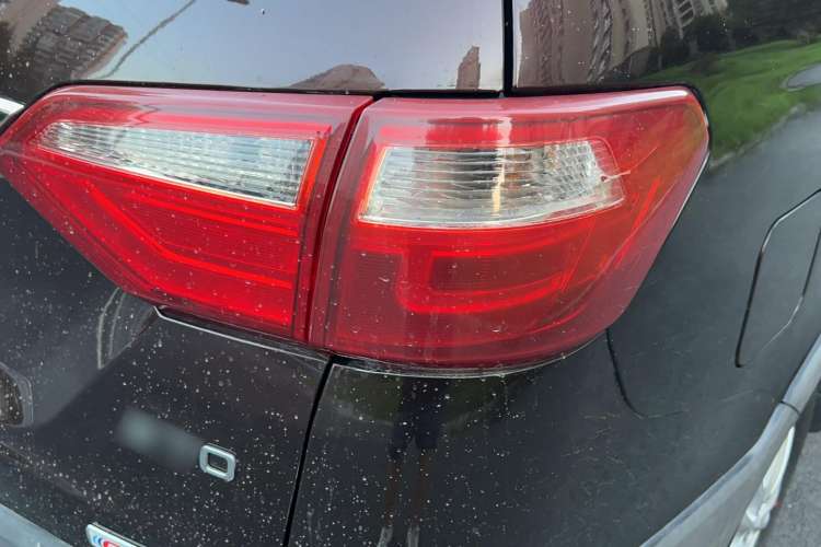 Used Dongfeng Fengon 370 2016 1.5L Manual Elite Home Edition 7-Seater
