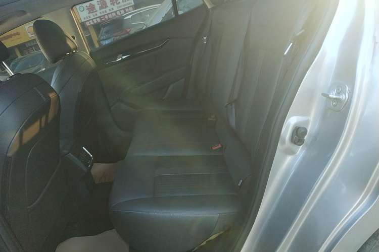 Used Dongfeng Aeolus Yixuan 2020 230T Automatic Advanced Edition
