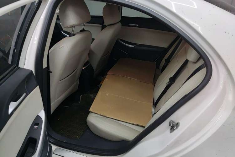 Used Roewe e550 2016 Flagship Edition
