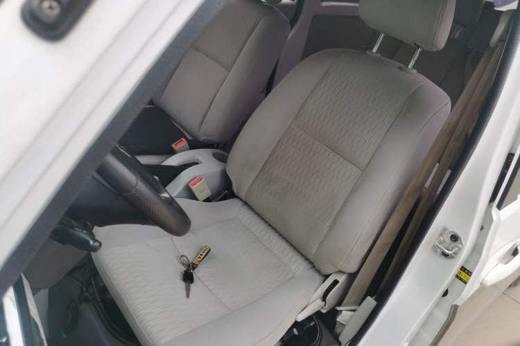 Used Jinbei New Hiace X30L 2021 1.5L Wealth Central Air Conditioning Version Coach China VI Standard SWC15M