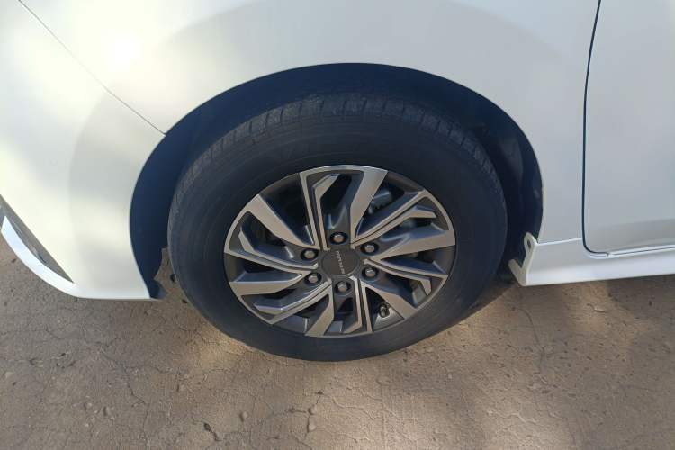 Used SAIC MAXUS G20 2020 2.0T Gasoline Automatic Luxury Edition