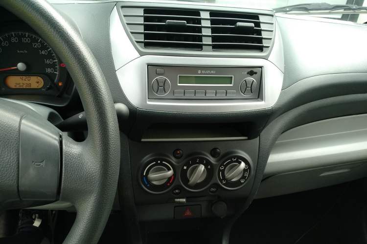 Used Suzuki Alto 2013 Revised Version 1.0L Manual Comfort Edition