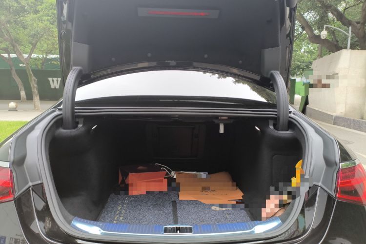 Used Mercedes-Benz Maybach S-Class 2021 S 480 4MATIC Trunk