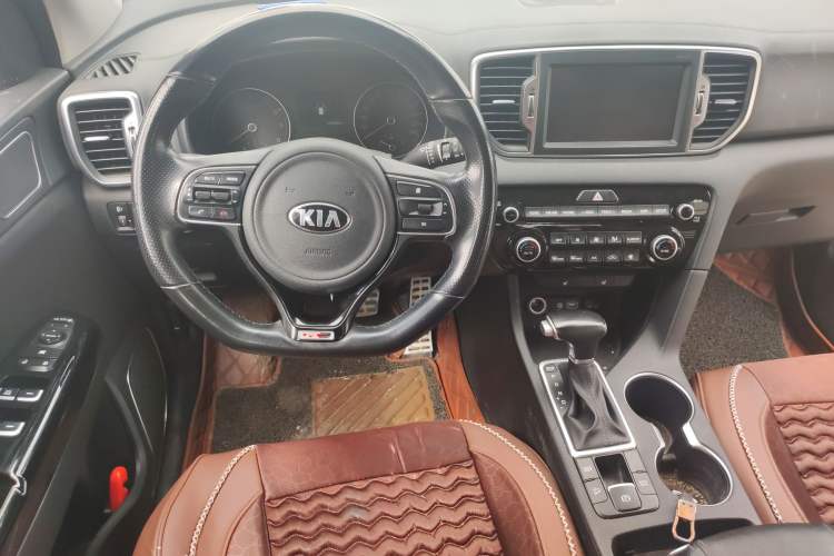Used Kia KX5 2017 1.6T Automatic Two-Wheel Drive 15th Anniversary Special Edition DLX

