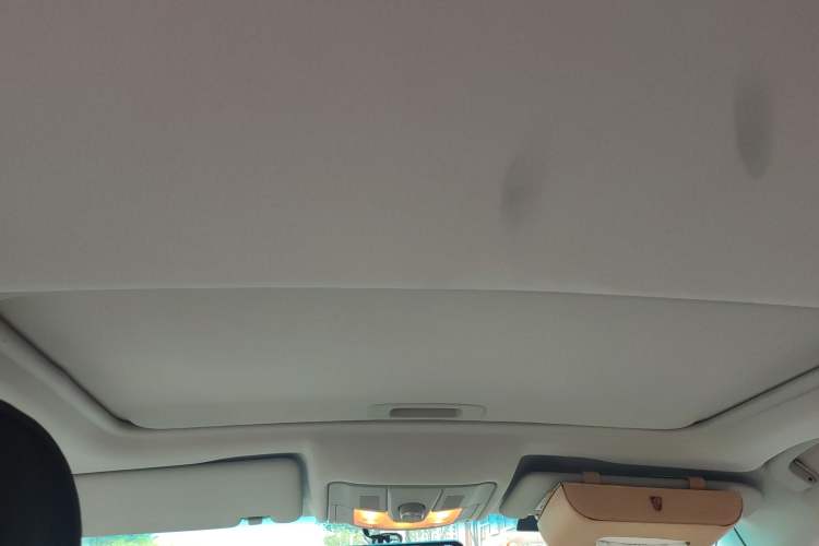 Used Roewe e550 2016 Deluxe Edition
