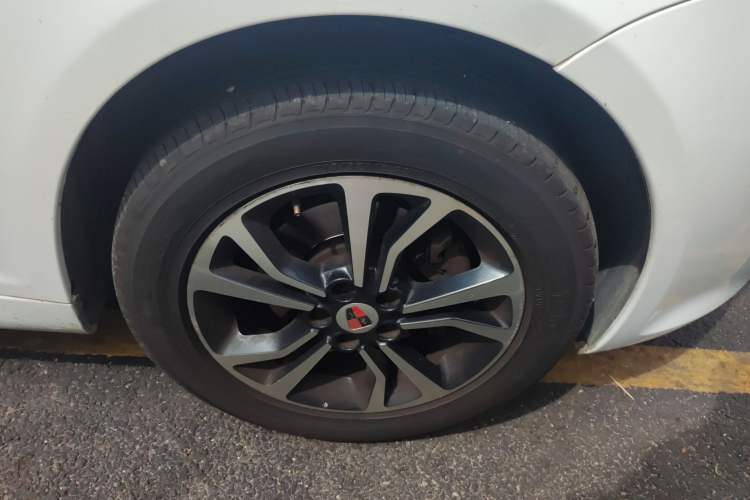 Used Roewe e550 2016 Deluxe Edition

