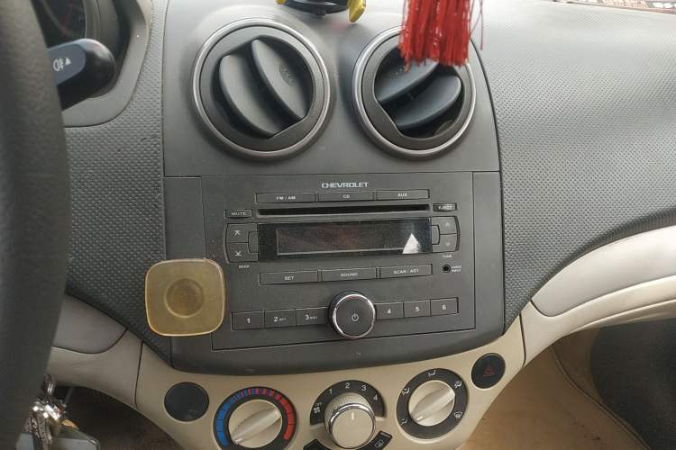 Used Chevrolet Lova 2010 1.4 MT Fengdu Version