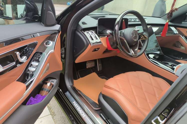 Used Mercedes-Benz Maybach S-Class 2021 S 480 4MATIC Driver Seat