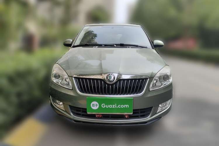 Used Skoda Fabia 2012 1.6L Automatic Crystal Edition