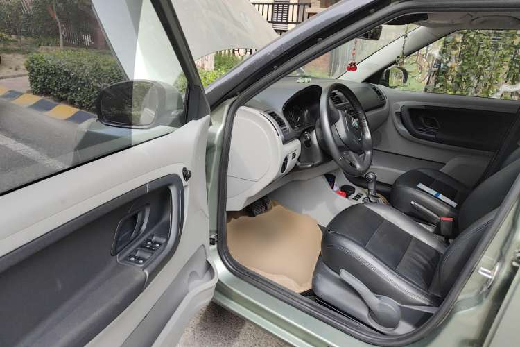Used Skoda Fabia 2012 1.6L Automatic Crystal Edition