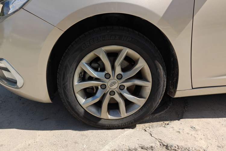 Used Geely Auto Emgrand GL 2017 1.8L Manual Elite Model
