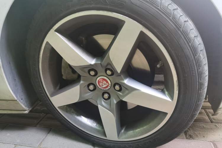 Used Jaguar XE 2015 2.0T 200 PS R-Sport