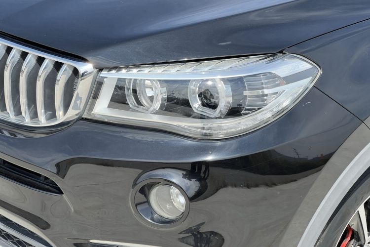 Used SWM X7 2016 1.8L Manual Luxury Edition 7 Seats